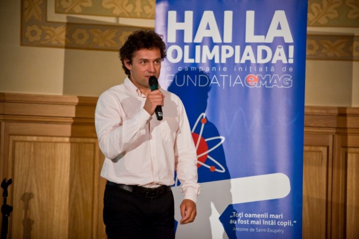 Fundatia eMag premiaza olimpicii la matematica, fizica si informatica