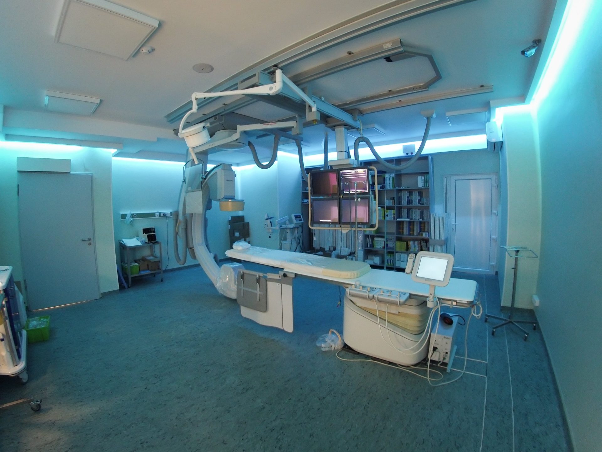 Sala de angiografie Centrele ARES