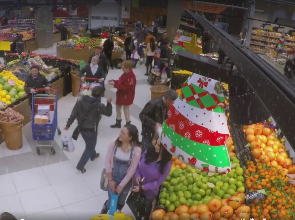 Prima zăpadă, la Carrefour
