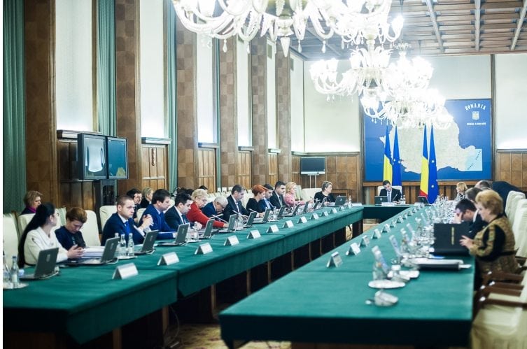 CSM sesizează CCR în cazul OUG privind Codurile penale