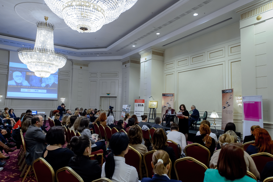 „Nu te învață nimeni ce este iubirea”
