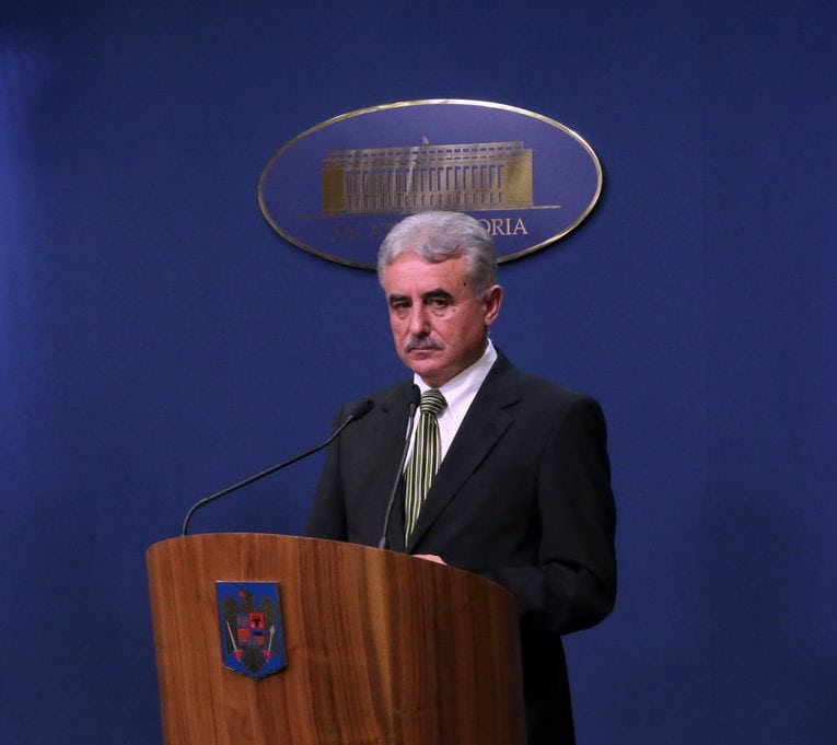 Promisiuni pentru deficit sub 3%