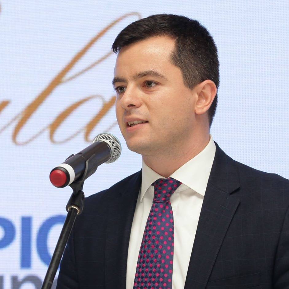 Ionuț Stanimir, coordonatorul direcției de marketing a BCR