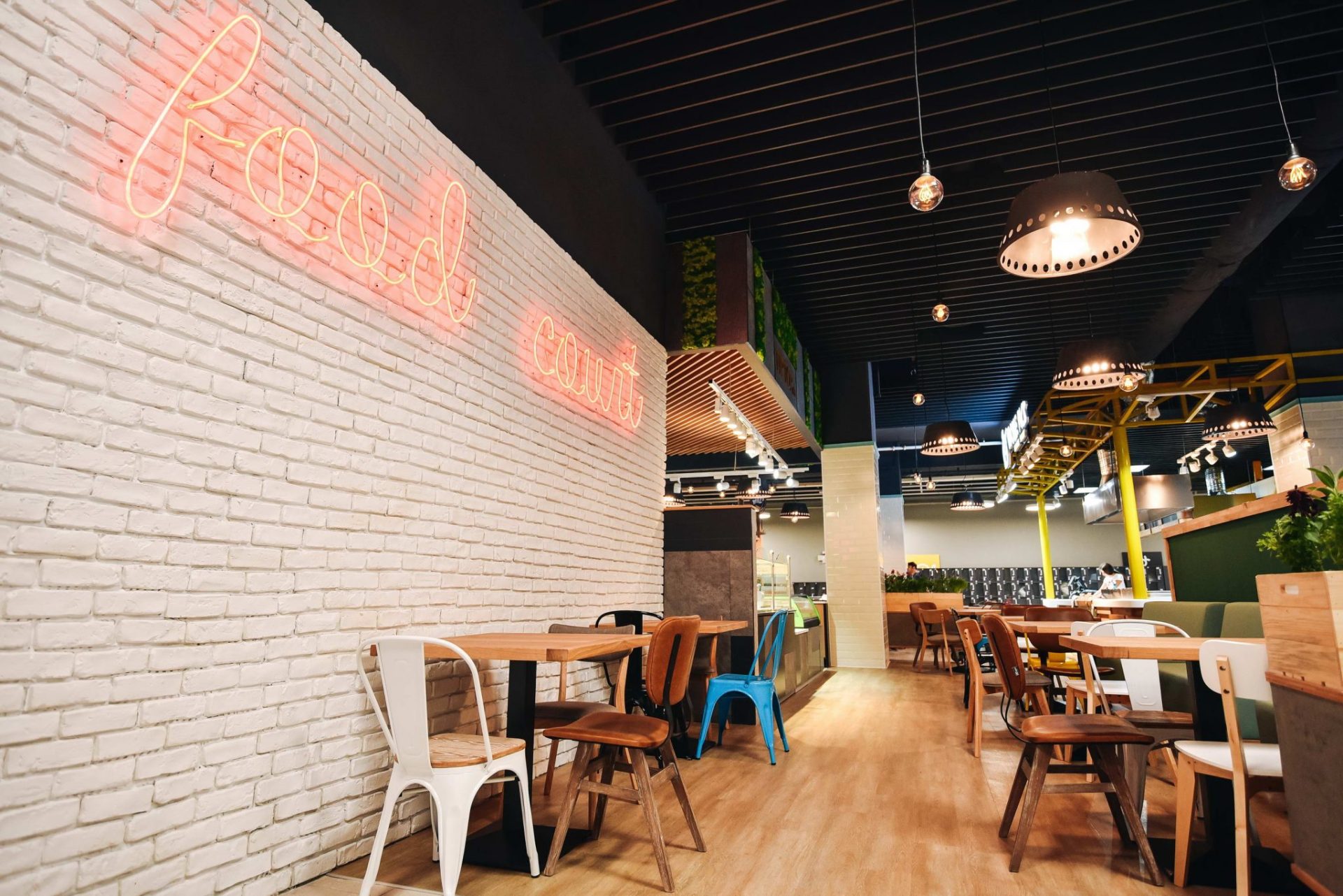 Kaufland deschide prima sa zonă de Food Court
