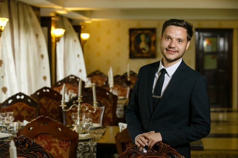 Robert Radeanu Holicov2