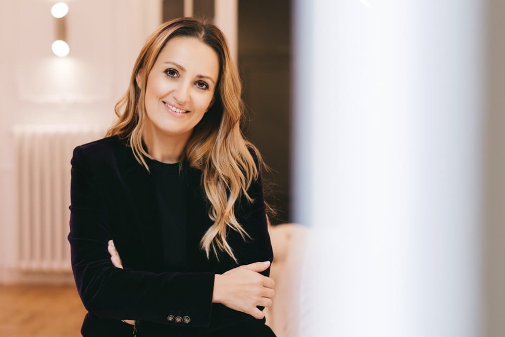 Lavinia Chican, Green Communication Consulting: Aliniere la valori, relevanță și impact 1 Lavinia Chican Senior Partner McCannPR
