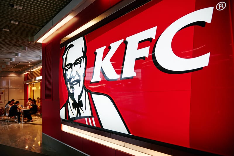 Trei noi restaurante KFC, în România și Italia
