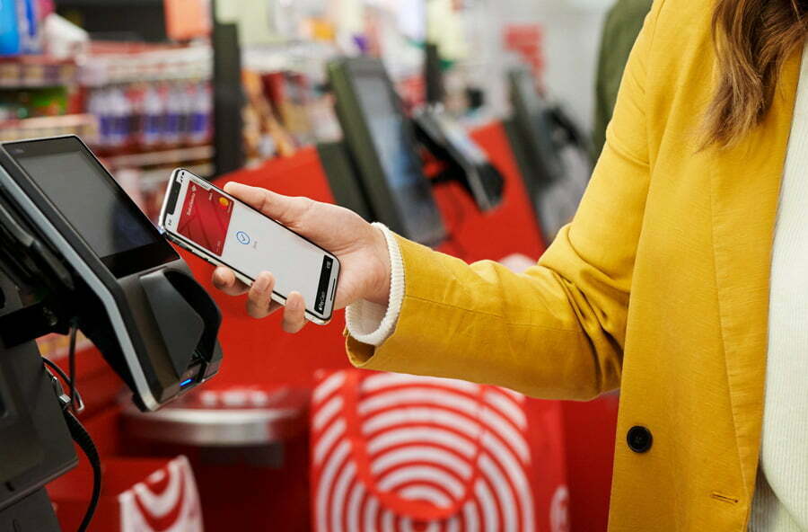 ING și Banca Transilvania aduc Apple Pay în România