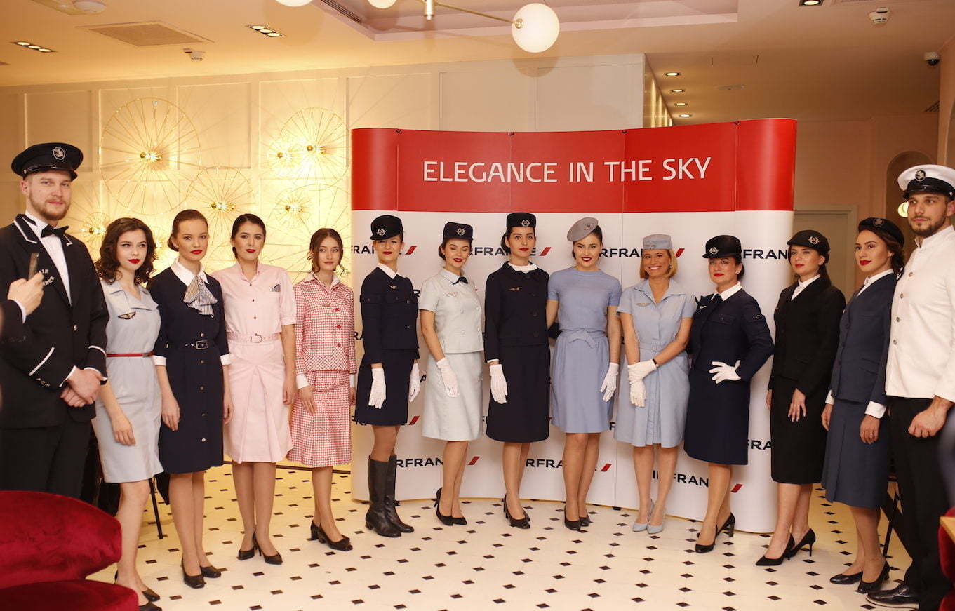 Cum arată colecția de uniforme vintage Air France
