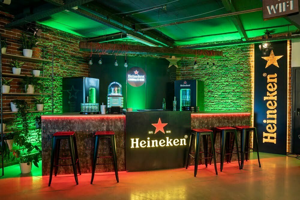 Home Bar-uri Heineken pentru experiențe UEFA Champions League
