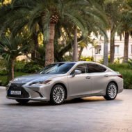 Lexus ES 2019