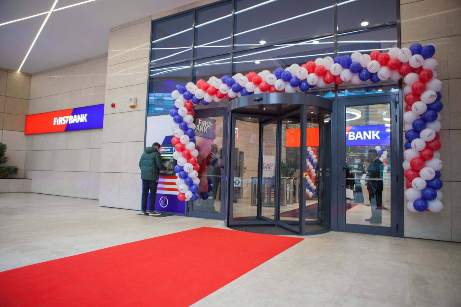 First Bank, parteneriat cu Qiwi
