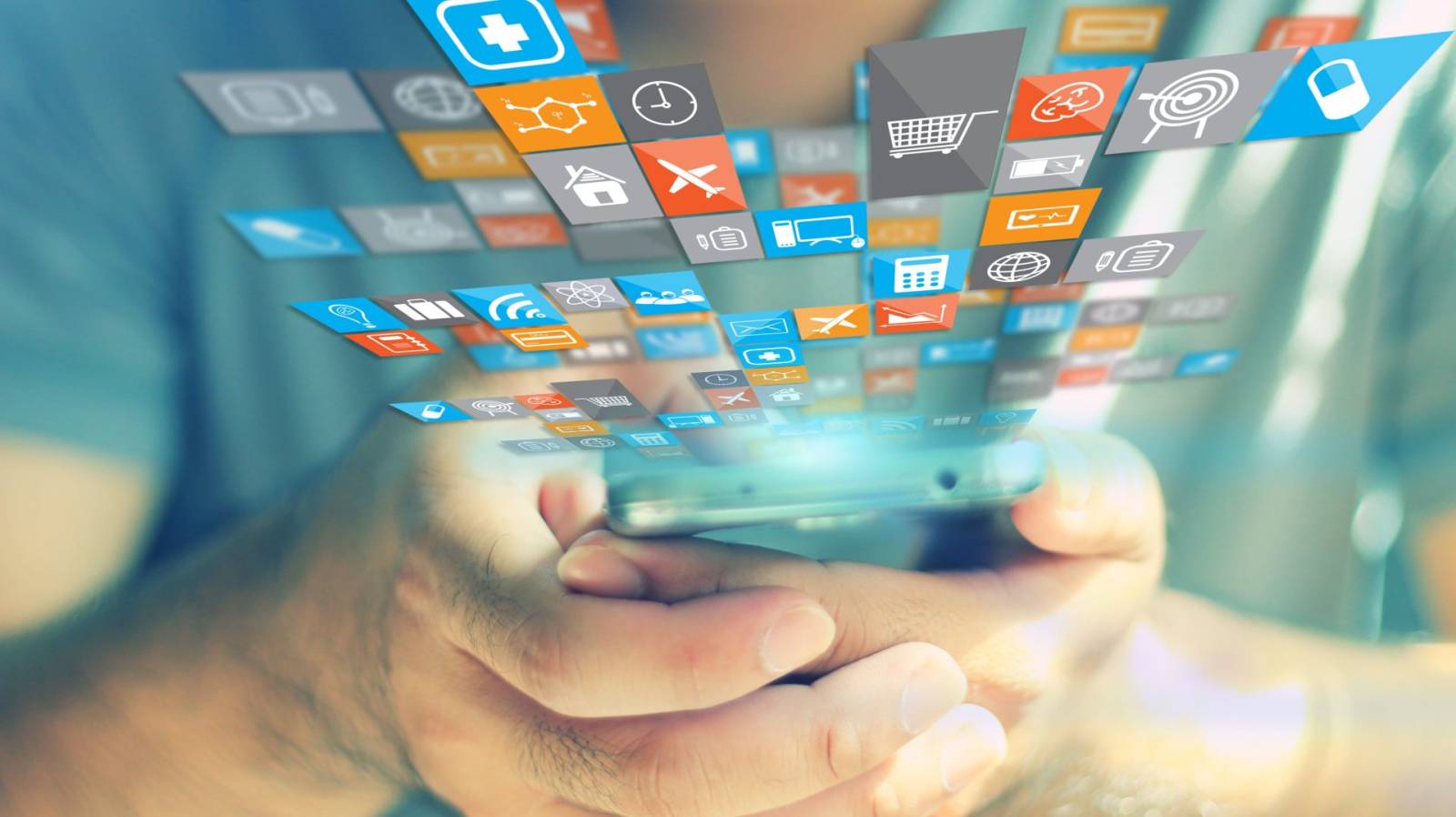 Jumătate dintre utilizatorii de internet folosesc servicii de streaming video