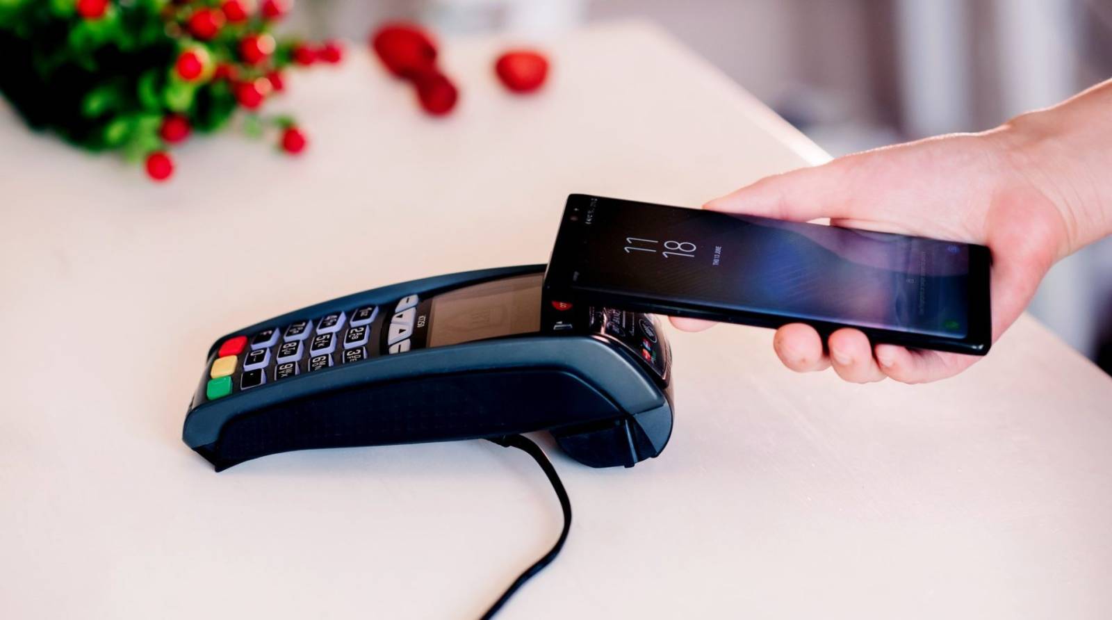 Cum plătiți? Contactless
