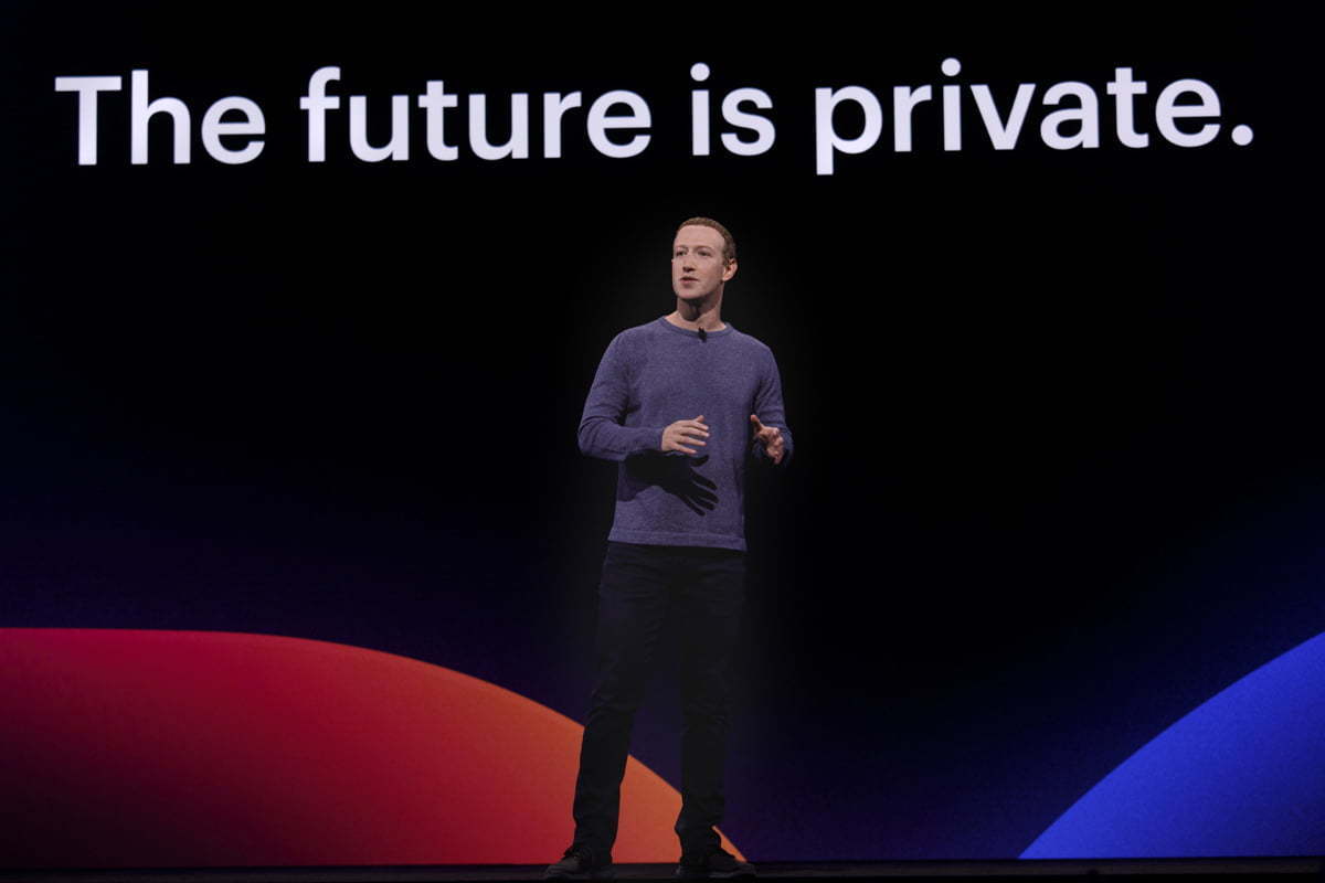 BizRemote. Angajații Google și Facebook pot munci de acasă până la finalul anului, cu acordarea unor...