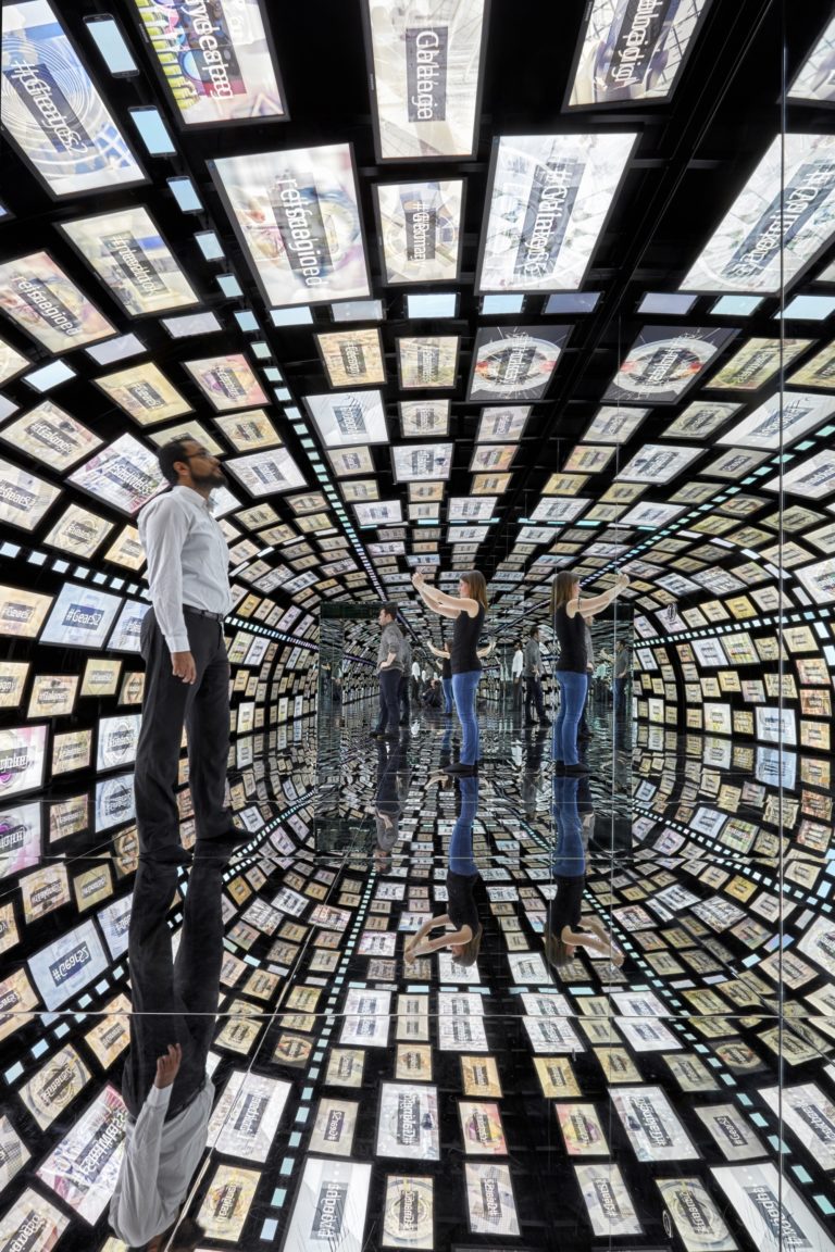 Black Egg Installation at Samsung 837 e1456183731362