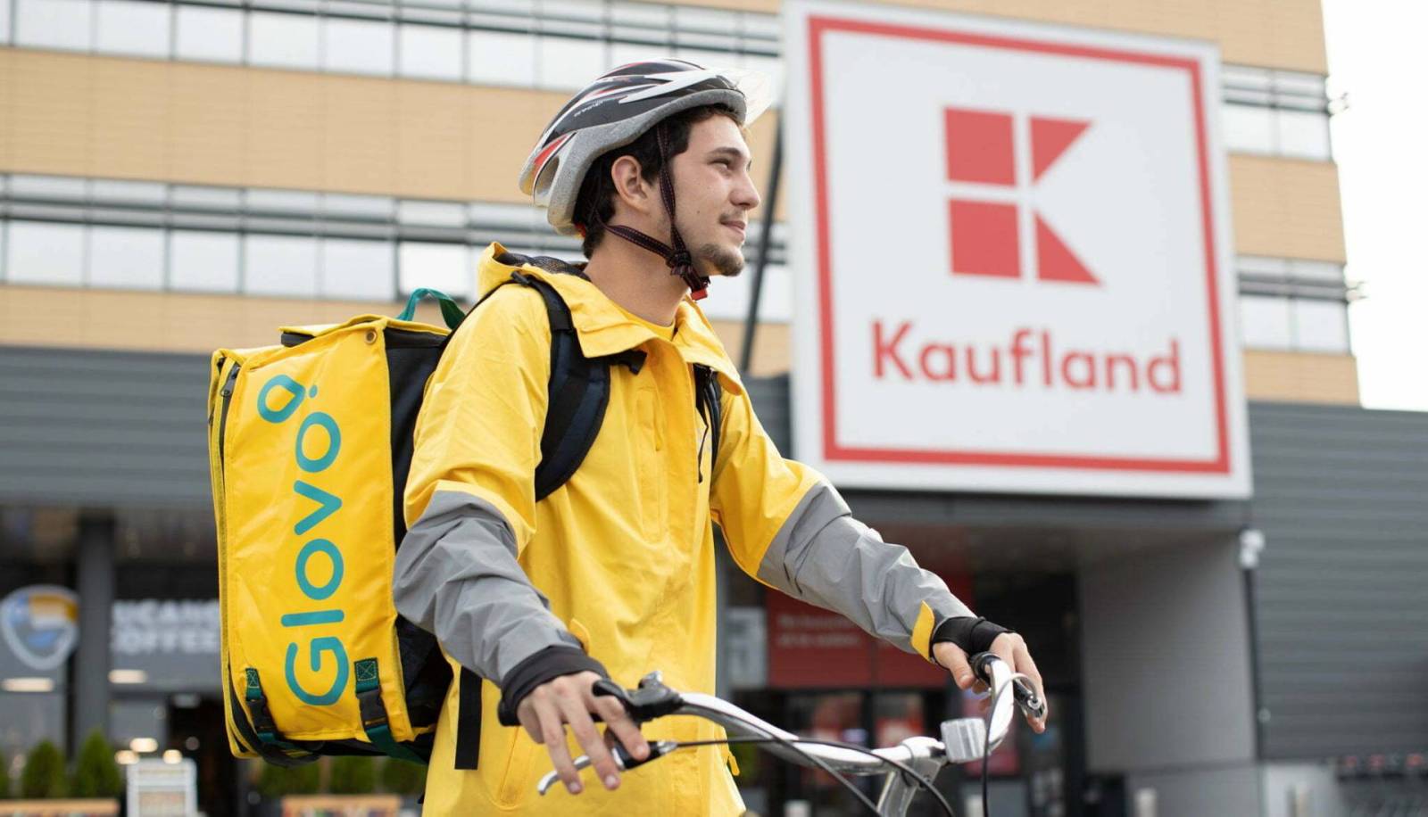 Kaufland în parteneriat cu Glovo pentru a-ți livra cumpărăturile acasă