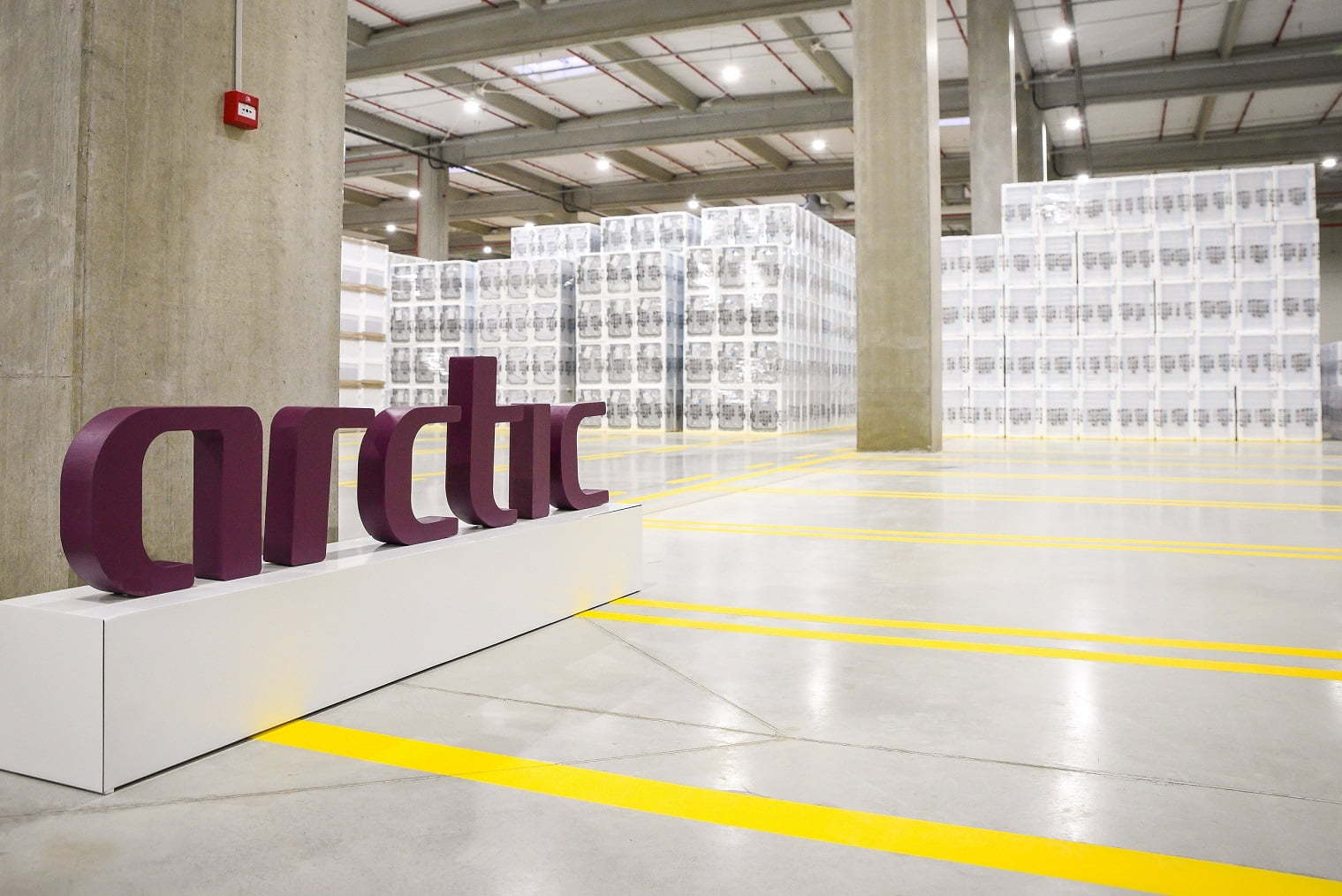 Arctic deschide primul centru național de distribuție în Chitila