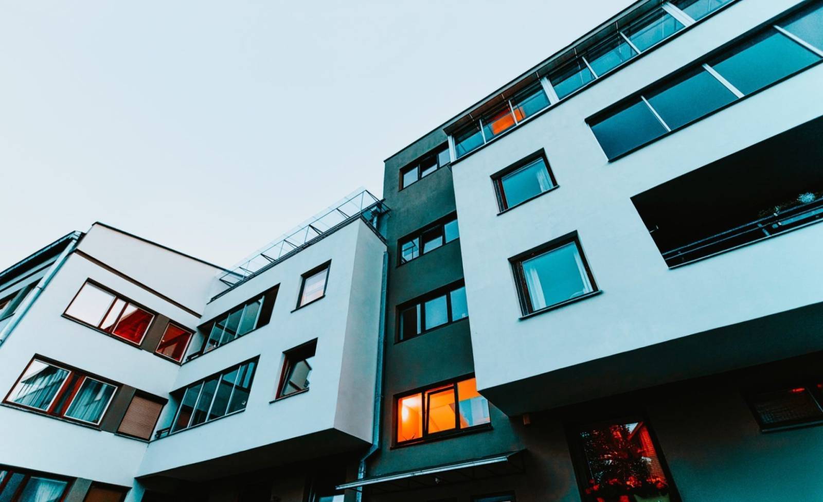 Cine este în vârful departamentului Living al JLL România?