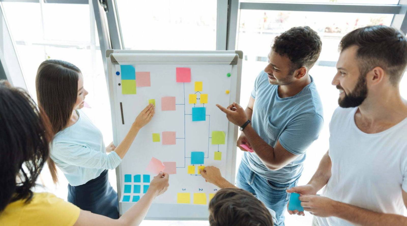 AcademiAA are un nou director de program