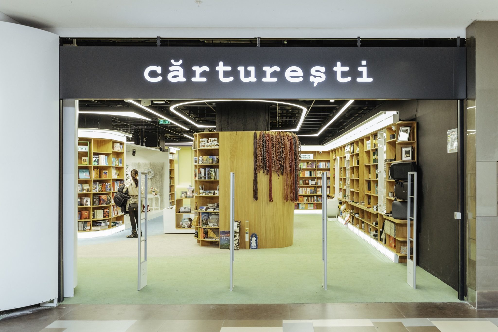 Cărturești deschide o nouă librărie în Mall-Vitan