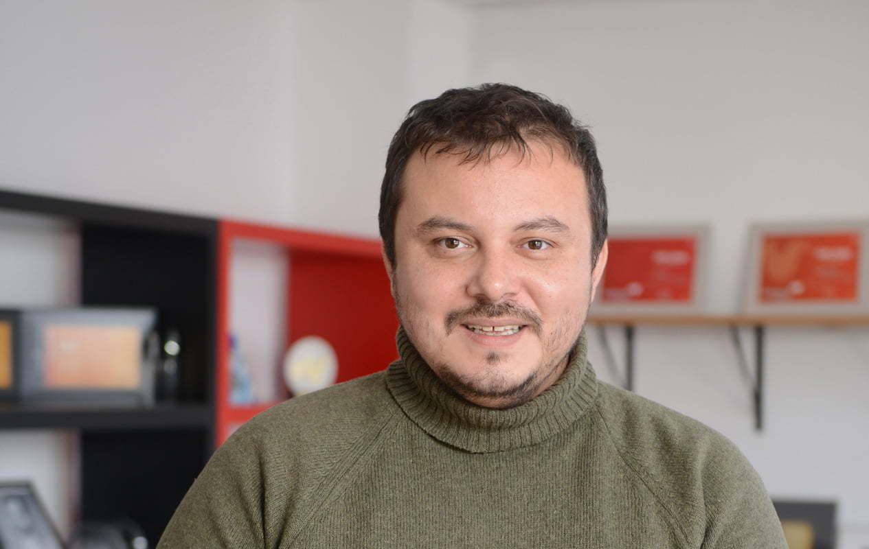 Cronică de carte: Ce înțelegem când vorbim cu străinii?
