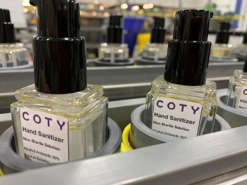 Coty a început producția de geluri dezinfectante pentru mâini