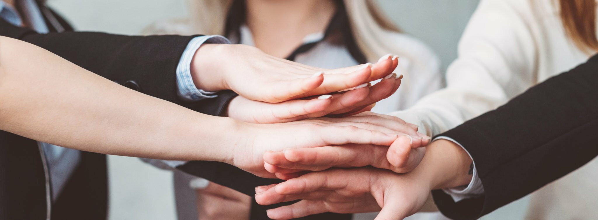 Yellow.Menu și Impetum Group oferă gratuit mese calde pentru personalul medical din Capitală