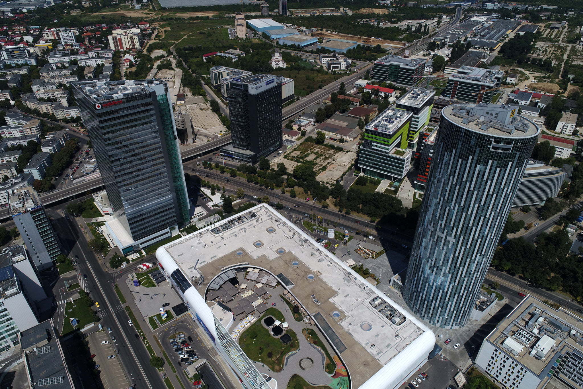 2,7 milioane de metri pătrați de birouri în București