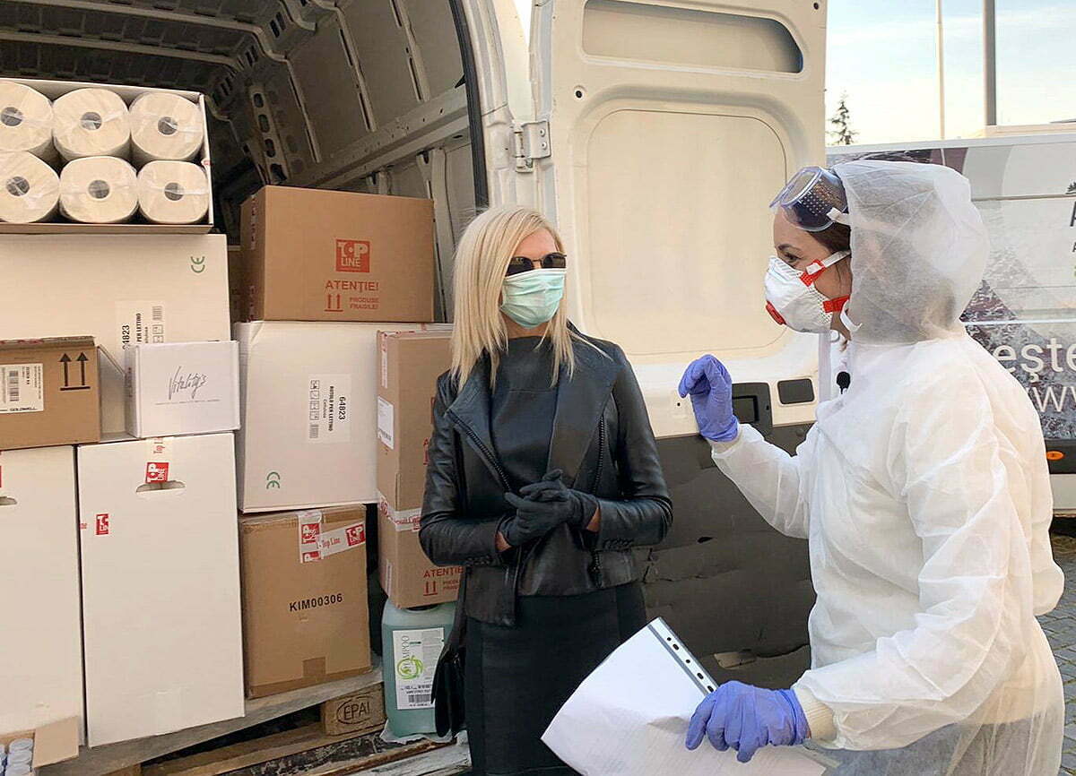 Top Line a donat produse de 30.000 de euro pentru lupta contra coronavirusului