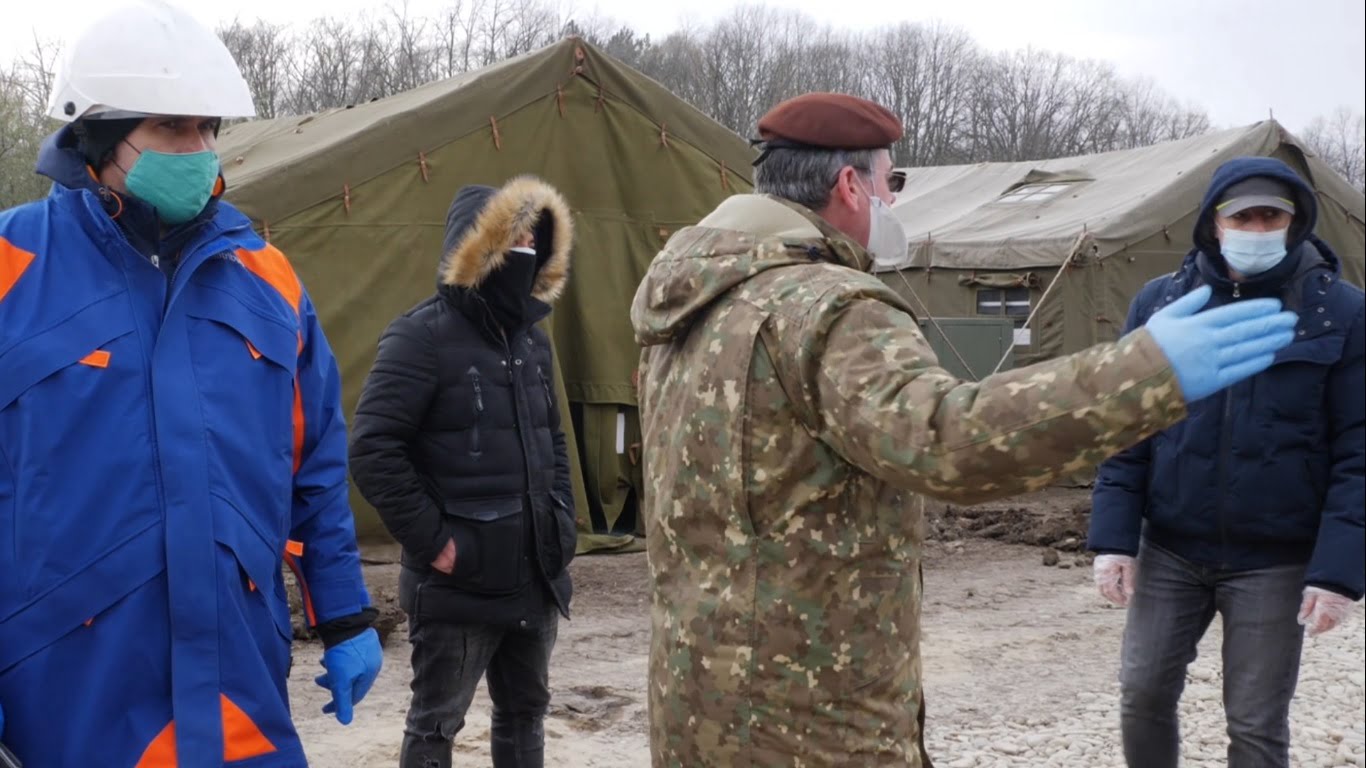 VIDEO: Imagini de la construcția spitalului militar de campanie de lângă Institutul Ana Aslan