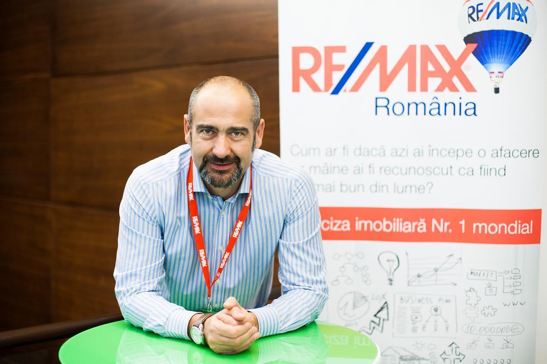Cursuri gratuite pentru agenții imobiliari
