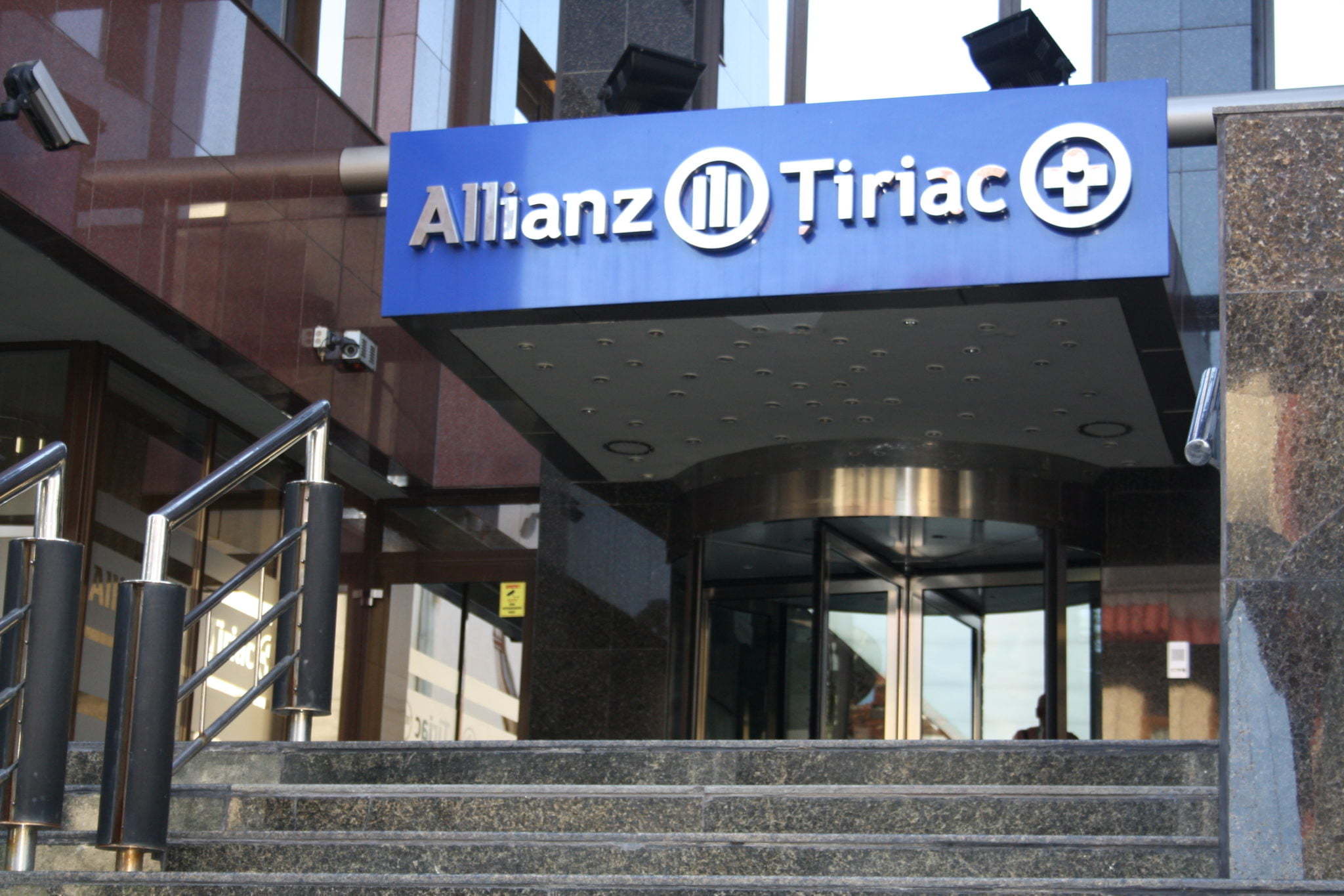 Allianz-Țiriac Asigurări, prime brute subscrise de 1,37 mld. lei