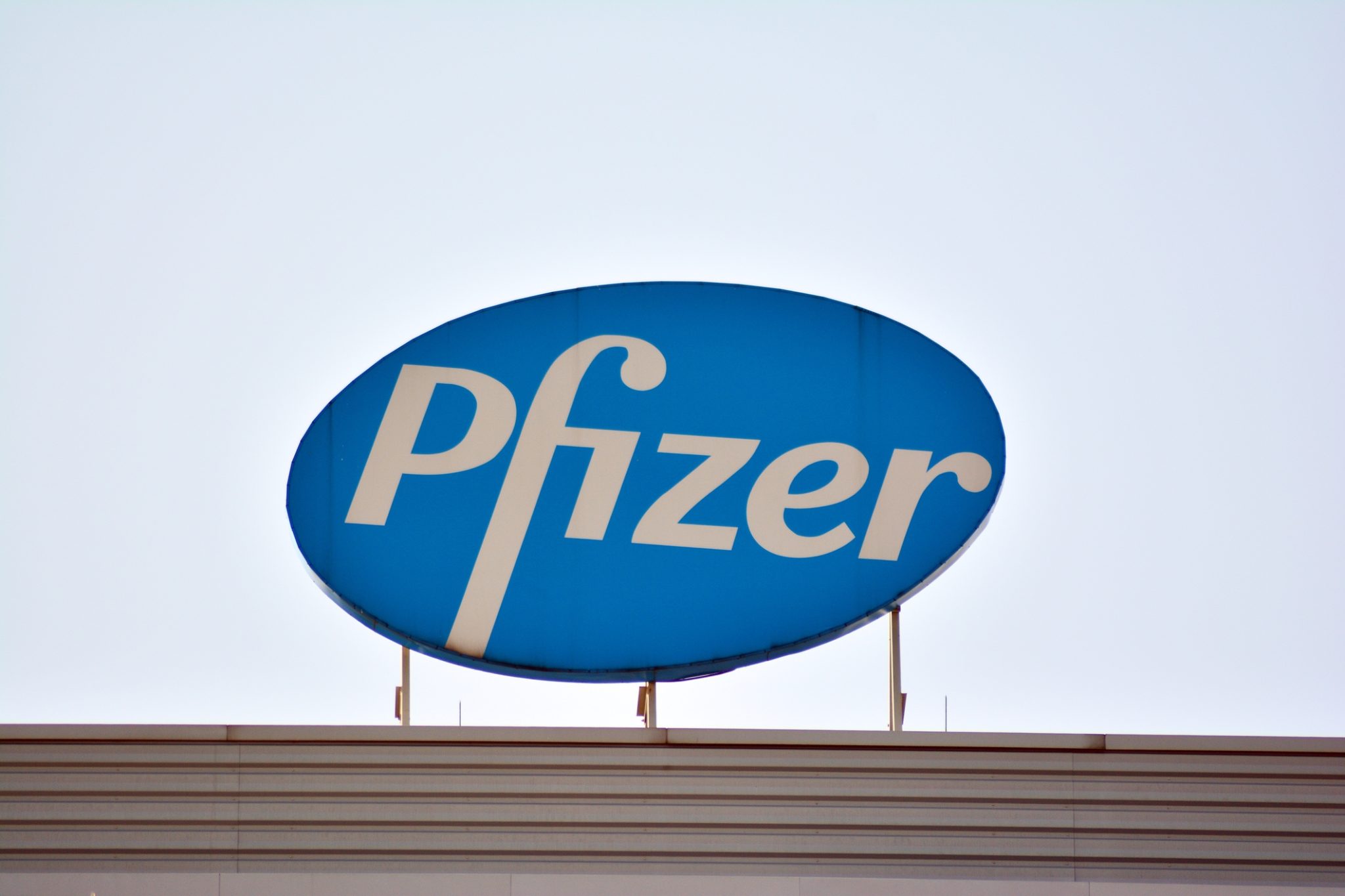 Pfizer și BioNTech vor dezvolta împreună un vaccin împotriva COVID-19