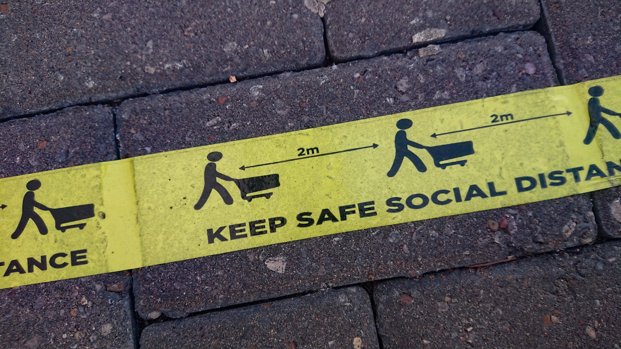 Distanțarea socială la români, în timpul pandemiei