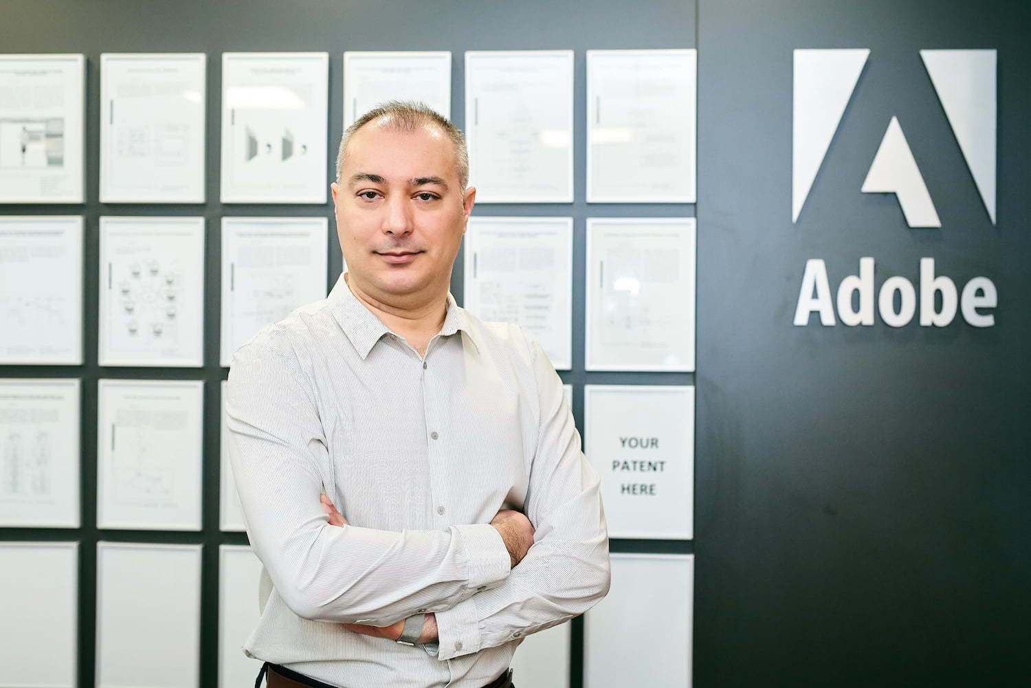 BizRemote. Adobe România a dublat suma de bani pe care o primesc angajații care lucrează de acasă