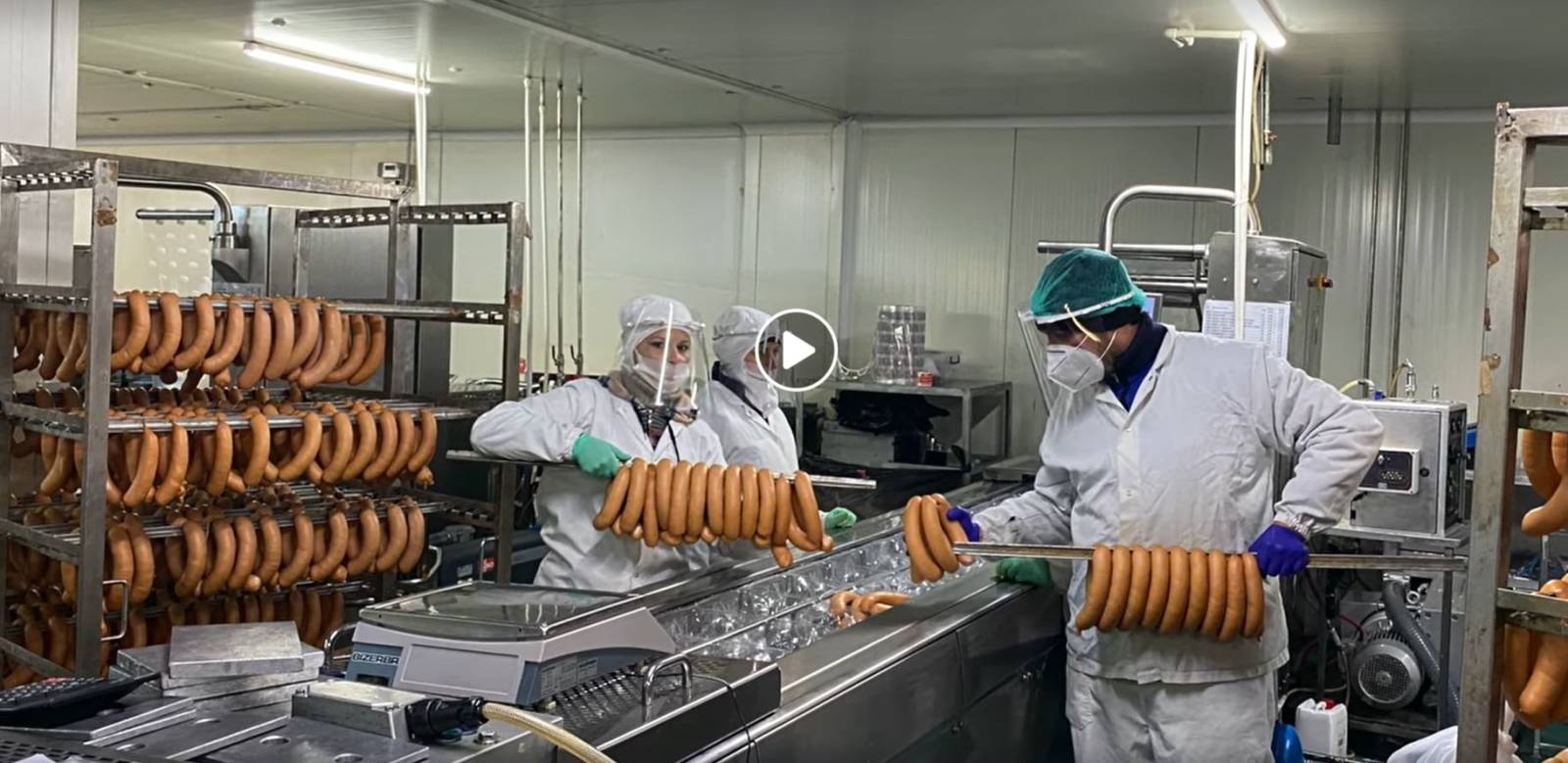 Cum și-a adaptat industria alimentară producția în condiții de criză (video)