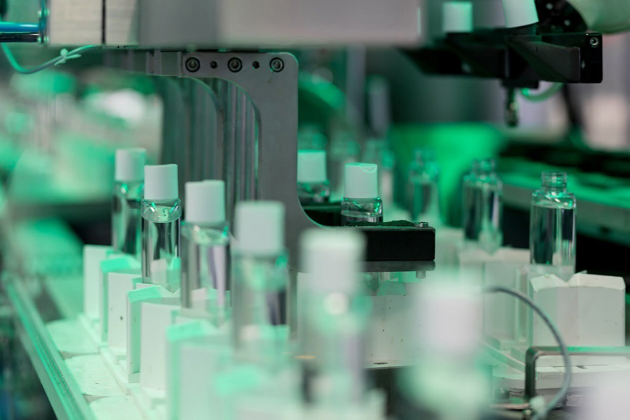 S-a prelungit perioada de avizare a produselor biocide Farmec