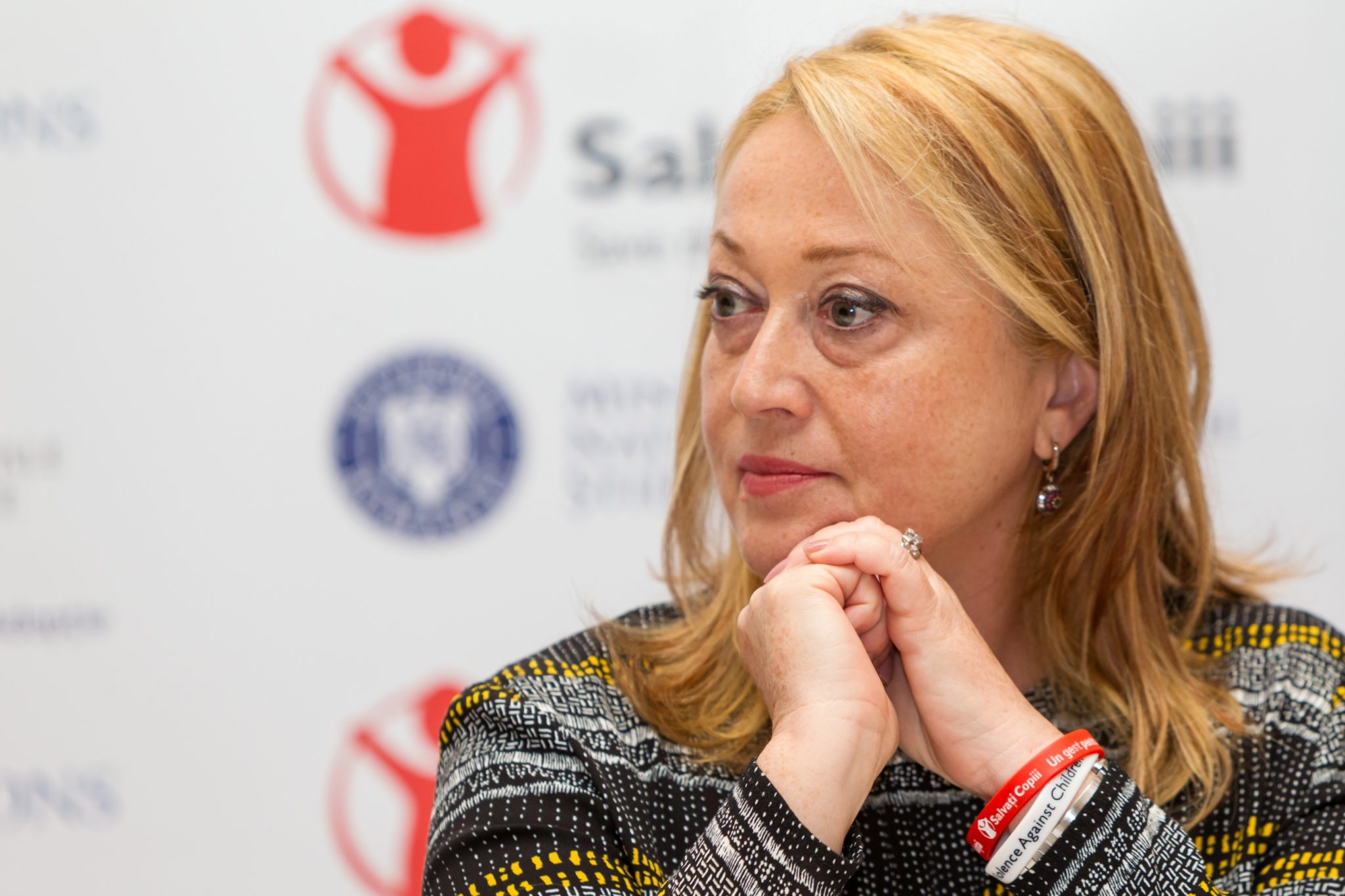 Gabriela Alexandrescu, Salvați Copiii: Orice criză e și o oportunitate
