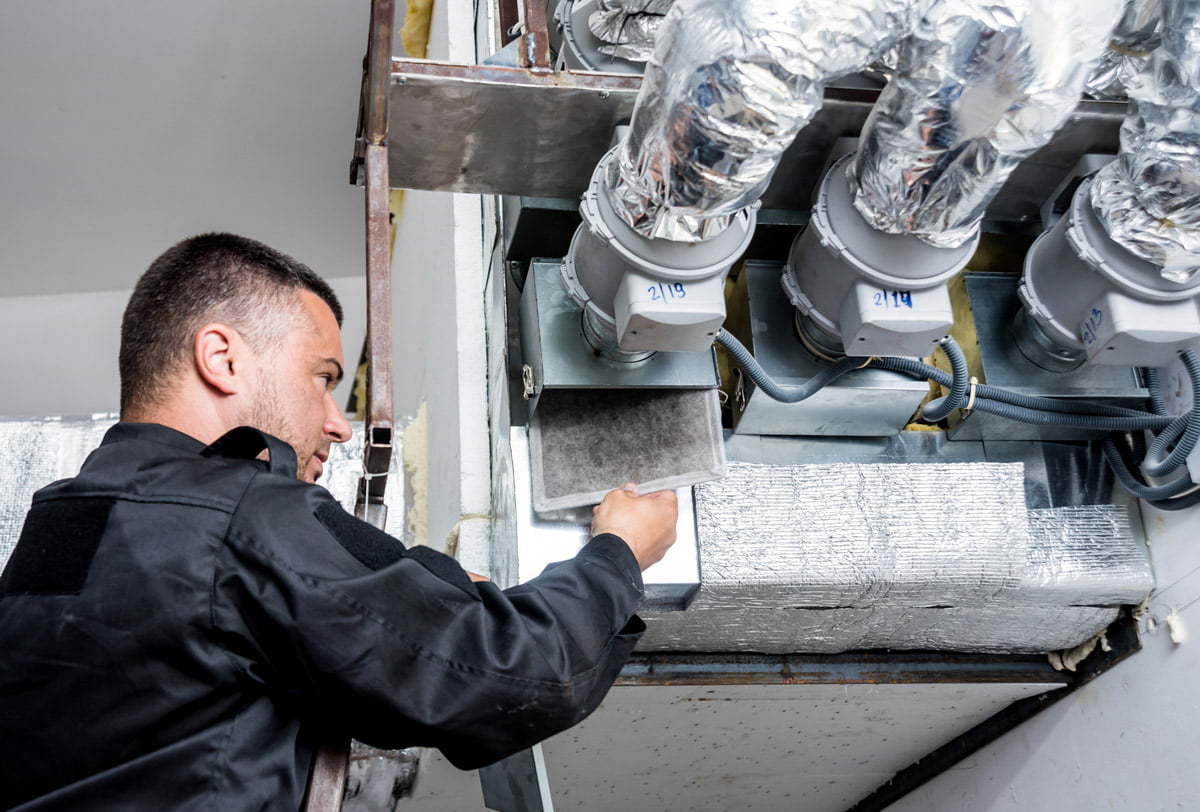 Cum prevenim răspândirea la locurile de muncă a coronavirusului prin instalațiile de ventilare și cl...