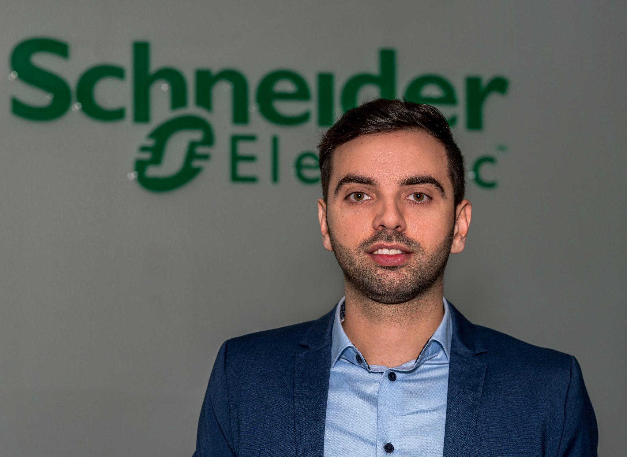 Schimbări în top managementul Schneider România