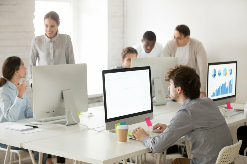 STUDIU: Majoritatea companiilor din România sprijină diversitatea și incluziunea
