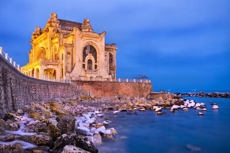 Ce destinații de vacanță aleg românii în 2020
