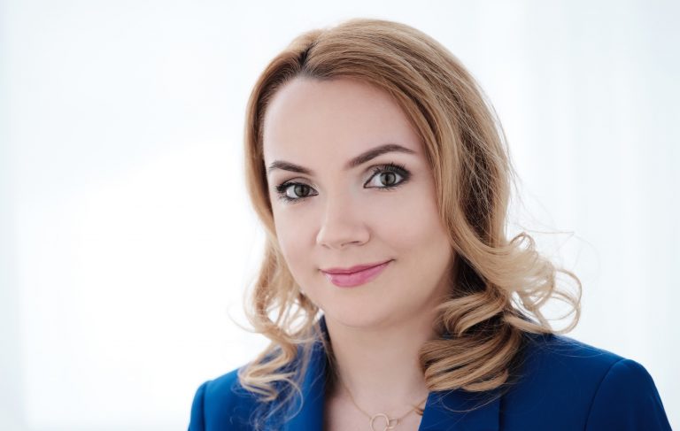 raluca e1592216398404