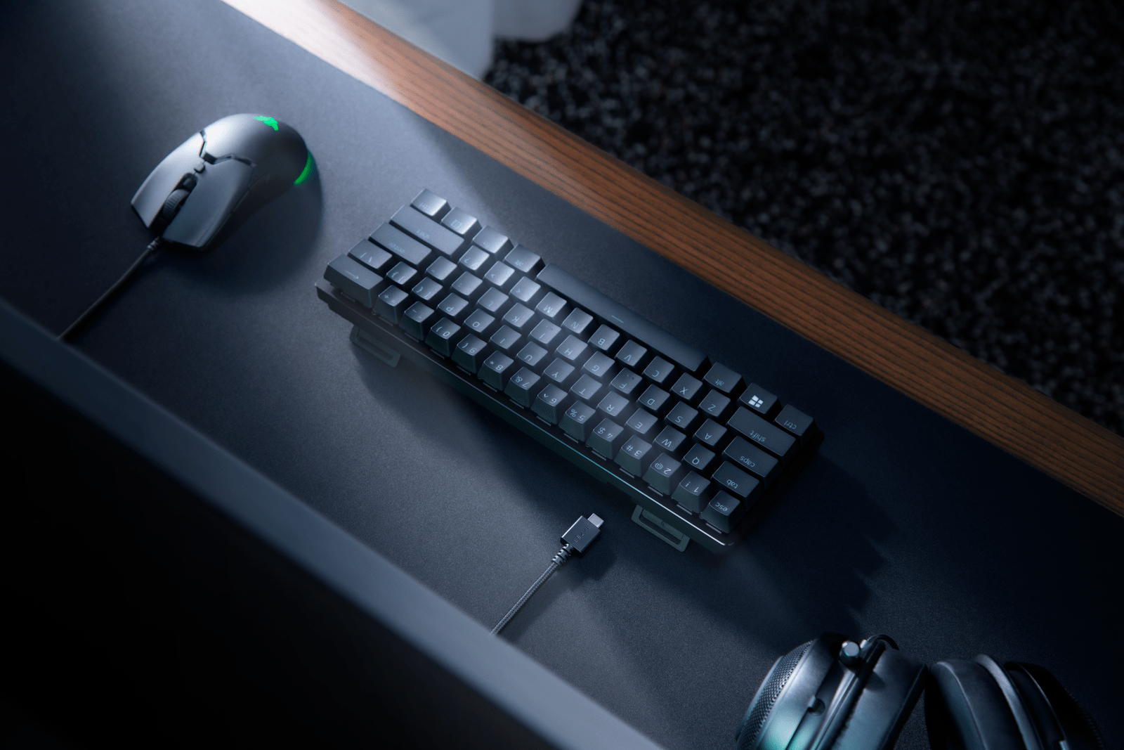 Huntsman Mini, tastatura cu design minimalist