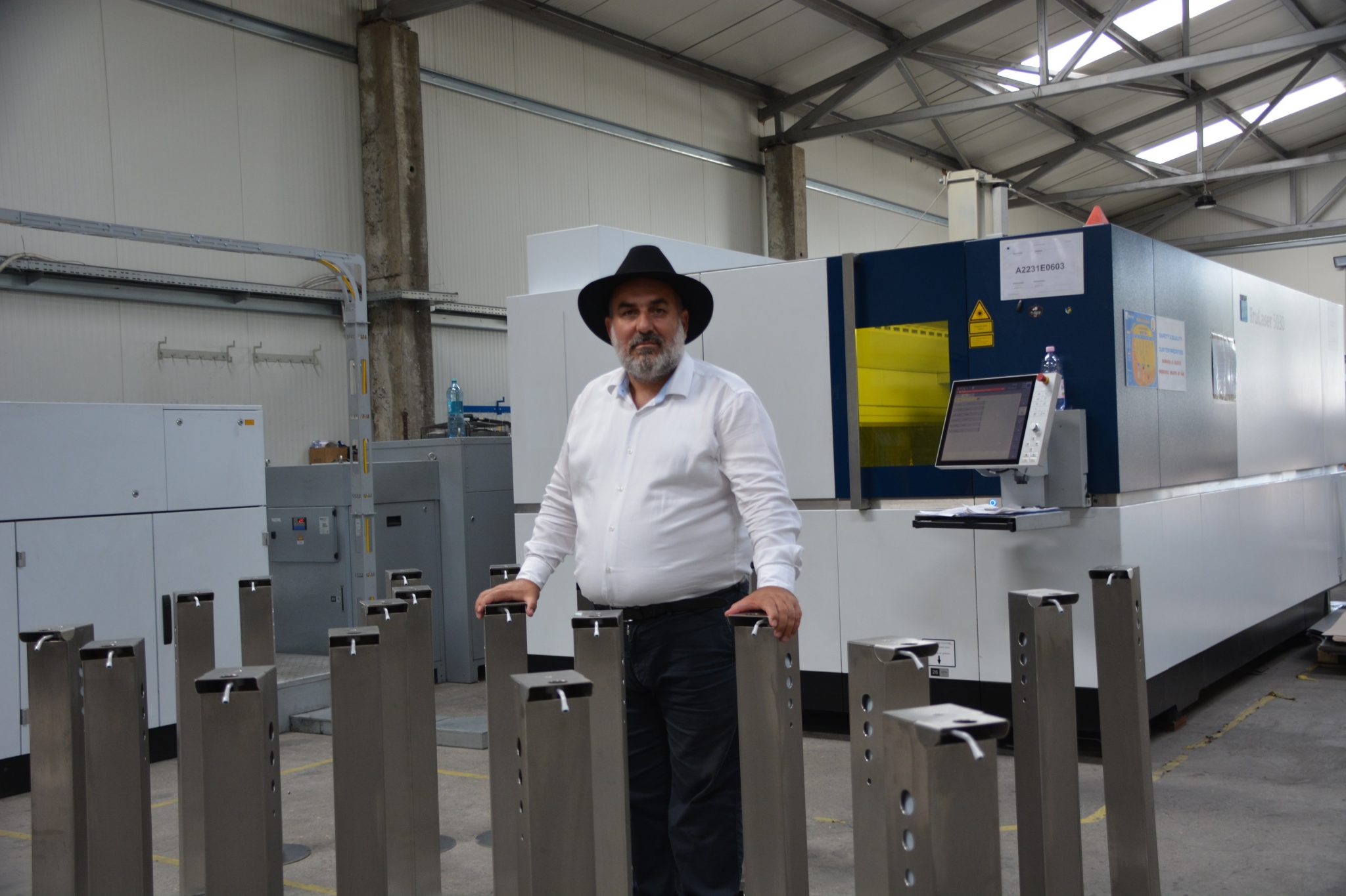 Megatitan lansează dispozitivele pentru dezinfectarea mâinilor în spații aglomerate