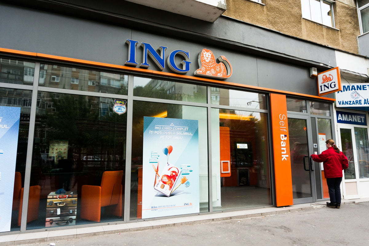 ING introduce retragerile de bani fără card de la bancomatele proprii