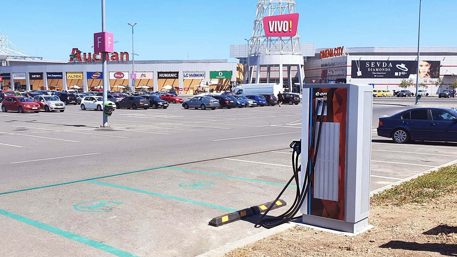 Încă o stație de încărcare rapidă pentru mașini electrice în România