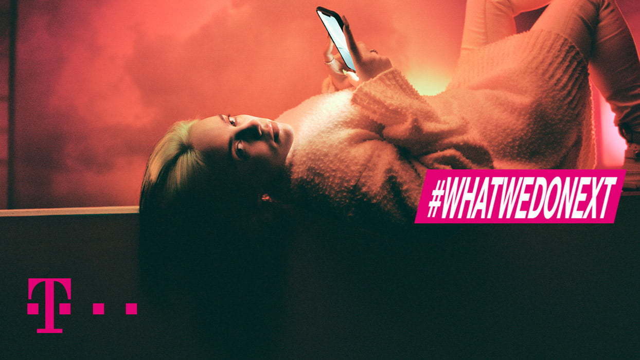 Telekom lansează campania #WHATWEDONEXT pentru generația Z, cu Billie Eilish
