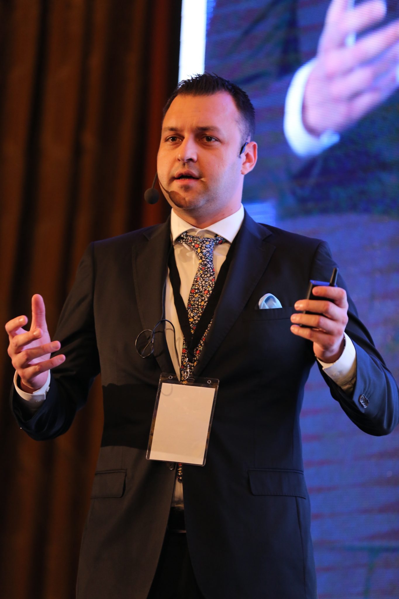 Evaluarea firmei într-un context economic bolnav îți poate arǎta direcția sǎnǎtoasǎ de urmat